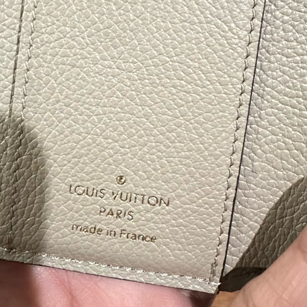 Louis Vuitton Small Beige Zoe Empreinte Wallet - Picture 10 of 11